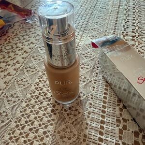 PUR 4-in-1 Selfie Liquid Foundation - Warm Tan